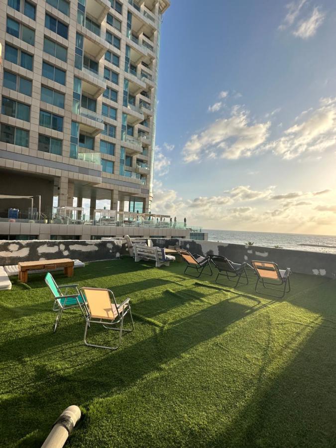 Beach Front Rooftop Apartment Tel Aviv Exteriör bild